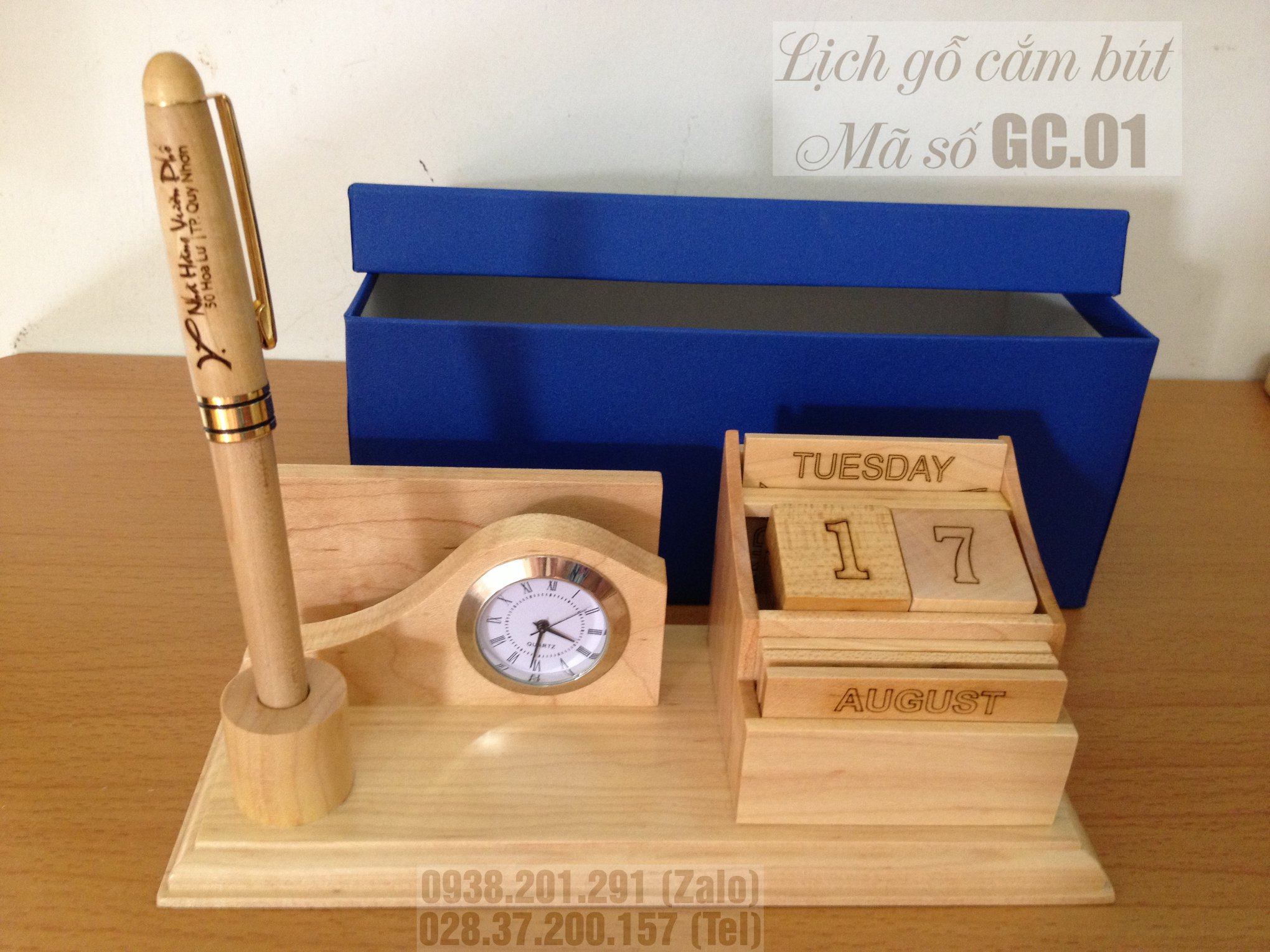 Quà tặng sinh nhật bằng gỗ để bàn cắm bút lịch gỗ khắc tên giá rẻ đẹp cao cấp lấy liền