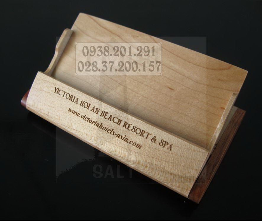 Quà tặng để bàn bằng gỗ đồ cắm bút bằng gỗ khắc logo và tên công ty tphcm thủ đức 